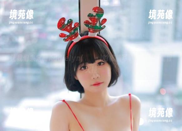 让我们来定制Addielyn(에디린)的棉袜写真，袜子也能很火辣
