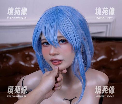 小心！Azami的阿黑颜比基尼在高清图集中发出强烈的“看我”信号！