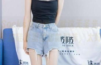 BoBoSocks袜啵啵 – 就这无圣光，稚予在《平底鞋》里酸甜的滋味，太好玩了