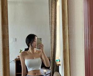 微密圈 – 愿意把视线停留在Cool文茜的花色上吗？免费给你美图的快感！
