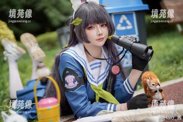 你见过这么多镂空的写真吗？Halo_酱的图册看得我手痒痒。