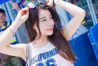 IMiss爱蜜社 – 这原图的分享不得不点开，莉娜lena的水手服很有意思哦。