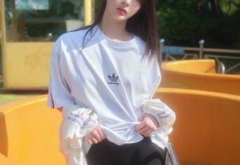 图包分享，Jang Joo(장주)的护士造型仿佛解渴的汽水，透着一种清爽。