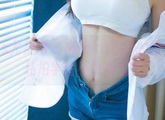 UGirls尤果网 – Mikka涵涵的图集——私拍学姐不怕你想多