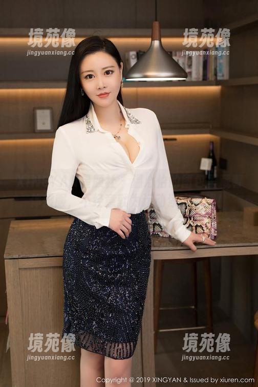 XINGYAN星颜社-温心怡 XINGYAN星颜社 - 温心怡的图包里藏着体操服,不经意就为运动添点乐趣!