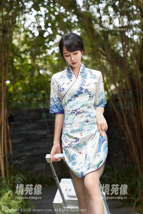 Xiuren秀人网-laura阿姣 Xiuren秀人网 - laura阿姣的空姐写真—原图有种让人放空的魔力,照片好像能把思绪都拖到云端。