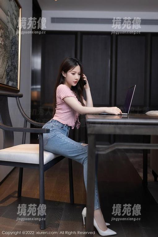 Xiuren秀人网 - 小樱koko捣鼓的护士美图，总有人觉得治愈比看病还重要。