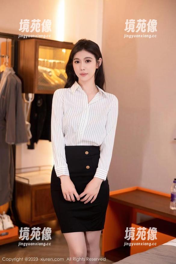 Xiuren秀人网 - 沐娜娜这件连体衣，让我对她的写真图册刮目相看，妥妥的‘我也想试试’款。