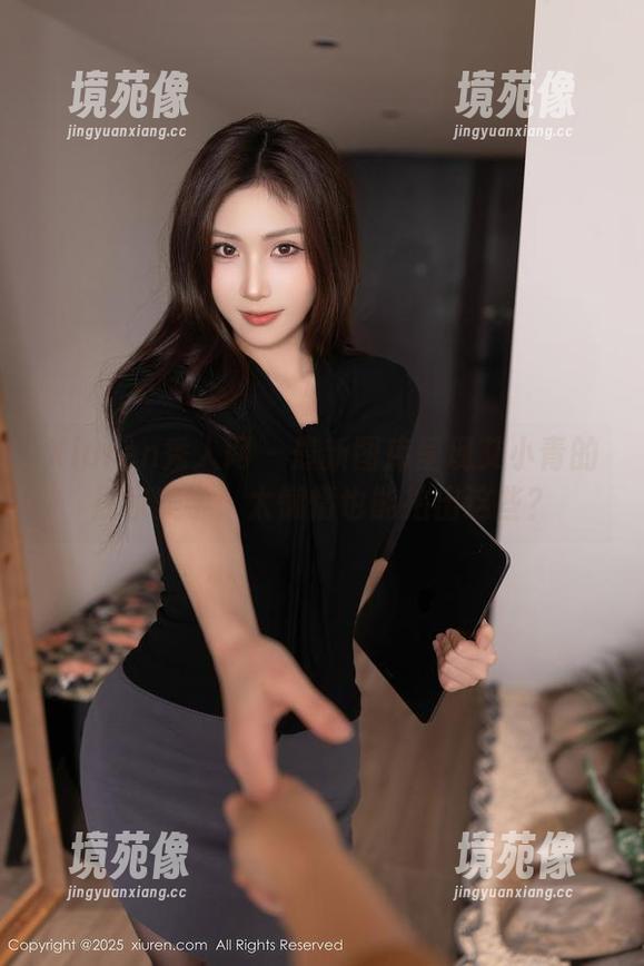 Xiuren秀人网-艾小青 Xiuren秀人网 - 最新图库呈现艾小青的居家美学:太懒惰也能拍出这些?