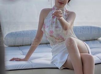 Xiuren秀人网 – 制服OL旅拍的错位灵感，陆萱萱原图全集，赶紧来睁大眼睛！