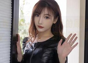 Xiuren秀人网 – 空姐范儿的顾楚楚Maily，图包资源该有的都不缺