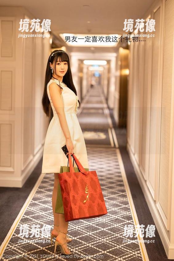 YouMi尤蜜荟 - 这就是高清的魔力，棉袜在玥儿玥er的腿上变得分外动人，胆子真大。