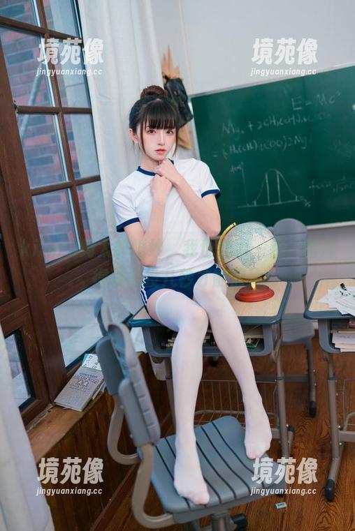 kitaro绮太郎婚纱，我也想要一件，图片得再多投几秒才能消化
