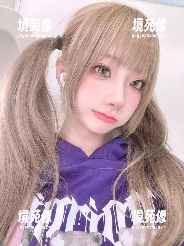 近期博主Wendy又来了，她这次的“猫猫少女”好魔幻，但我只能说……
