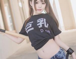 yoko夏宅最新图集，透明与隐秘交织，心思好像没法说出口。