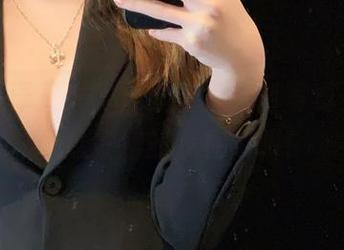 一小央泽又来了，最新兔女郎写真更新，瑟瑟发抖的我在尖叫！