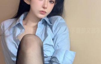 假装不想看倦倦喵的海边作品集，下载却又忍不住