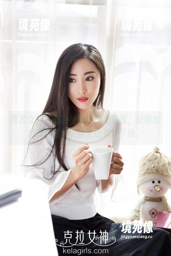 克拉女神-依娜丝 克拉女神 - 在小细节上反复咂摸,依娜丝的美脚图包,肯定让你想下载。