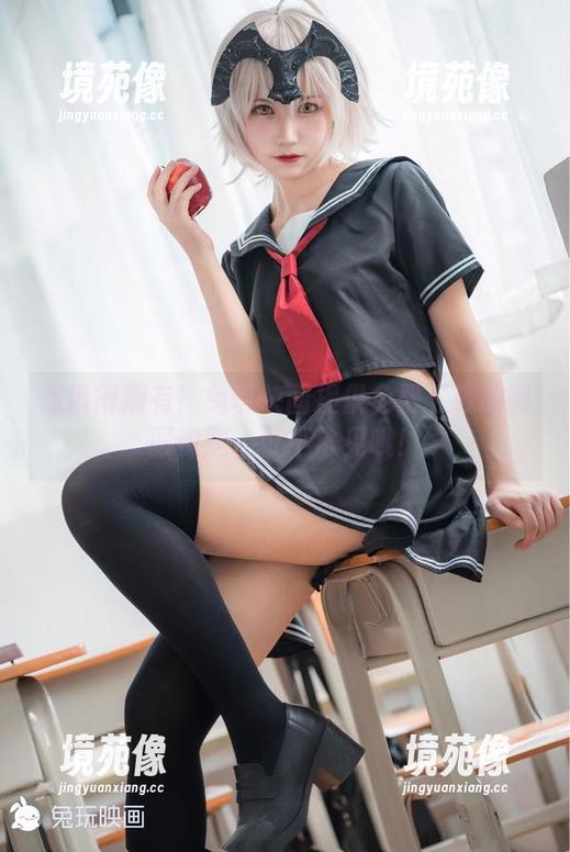 你值得拥有！兔玩映画提供免费下载的制服裸腿，可不常见哦！