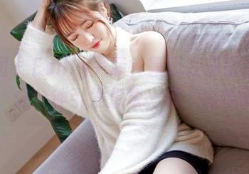 嗲囡囡 – Emily尹菲，氤氲在画面里的透明感，分分钟引发想象，呵，随便聊聊。