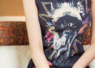 头条女神 – 小心：李丽莎连体衣合集来了，无圣光让人目不转睛