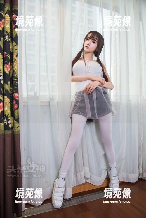 头条女神-柠檬酱 头条女神 - 最新图集上线,柠檬酱的套装怎么玩得这么花?