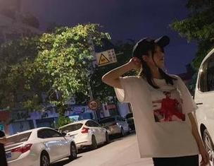 微密圈 – 小仙女ELaine与微信朋友圈的密谈——写真集中藏着的好玩资源