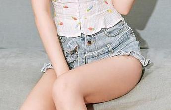尤蜜荟 – 原图展示，安然与眼镜的“相爱相杀”