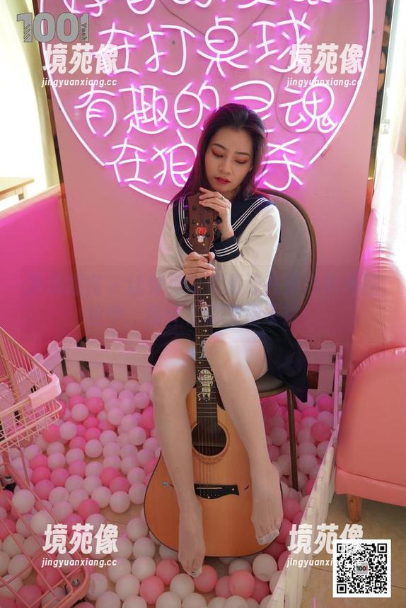 异思趣向 - 让兔兔带你游泳在紫色韵味图包中，捞什么都别捞干货！