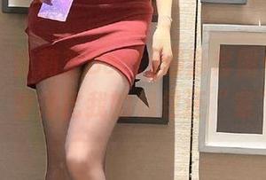 微密圈 – 徐莉芝Booty最新套图：长腿丝诱，穿得比我的钱包还“紧”！