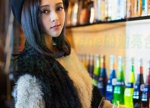 推女神 – 在萌琪琪Lrene的油亮合集里，光到令人窒息的地步！