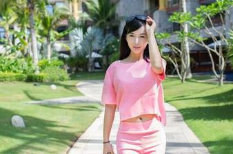 推女郎 – Yu佳妮的杰作：专注！姐姐也能一秒变偶像？