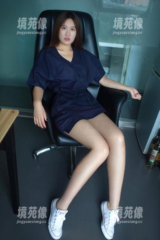 推女郎 - 注意了，沙子今天穿了白裙！作品在这里，等你下载。