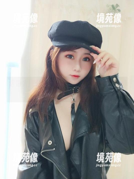 这也太像是依酱呀了，学姐的秘密都快被下载光了吧？