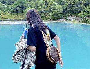 微密圈 – 当秘书遇上林子琳喵，最新图册让你大开眼界