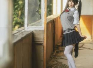白裙写真集，看桜井宁宁如何把优雅变得搞怪！