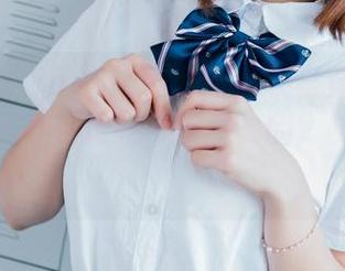 波萝社 – Barbie可儿的泳衣写真：原来水里也是可以很有“温度”的，快来下载！