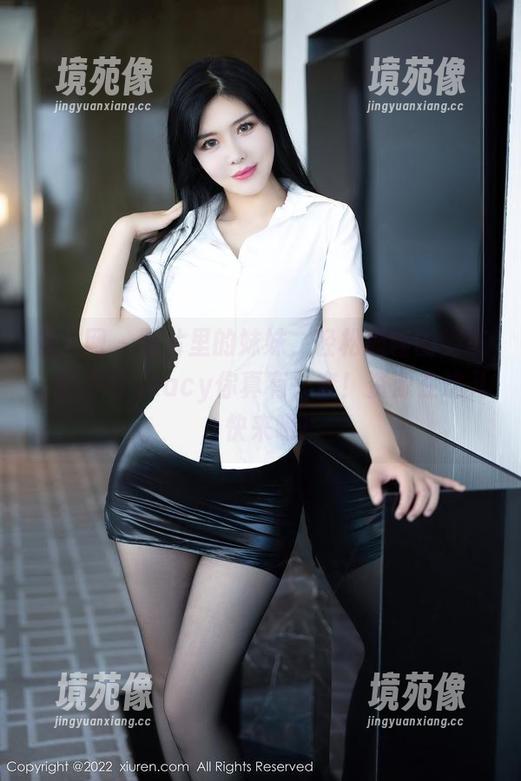 秀人网 - 图片里的妹妹，轻松搞怪的姿态，何梦兮Stacy你真有一套！资源在这儿，快来瞧！