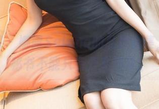 秀人网 – 娜露Selena的私拍合集，一位秘书不能只有公文包呀。