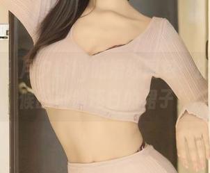 秀人网 – 月夕Lily的婚纱图包：比我小时候的白鸽还白的裙子！