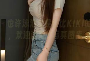 秀人网 – 也许泳池就是芭比KIKI的小宇宙，欢迎逛她的写真图库