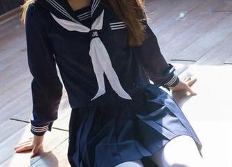 稚乖画册 – 想要初音少女的更多？赤西夜夜的资源大礼包等着你！