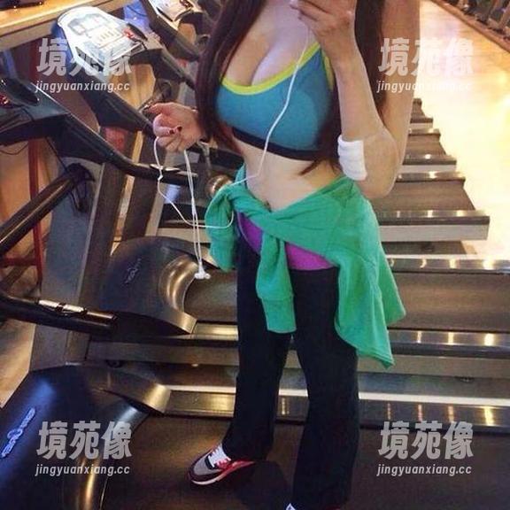 微密圈 - 最新狂潮！童小芯早期美拍合集，其实是条小河流…