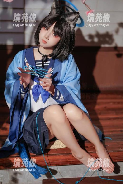 纸悦Etsu_ko的新春定制礼服，图片中她累到欲哭无泪的模样值得留念！