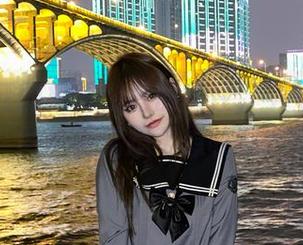 挑战浴缸的极限，私房随性，芊芊酱w的图包看后想不想收藏？