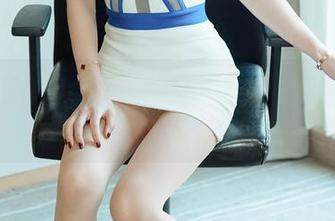 花漾show – Cris_卓娅祺和她的裸足，在图库中流连忘返
