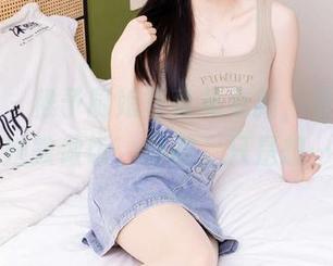 袜啵啵 – 稚予厨娘写真集更新，看得我想求她教做饭，当然，只是想……