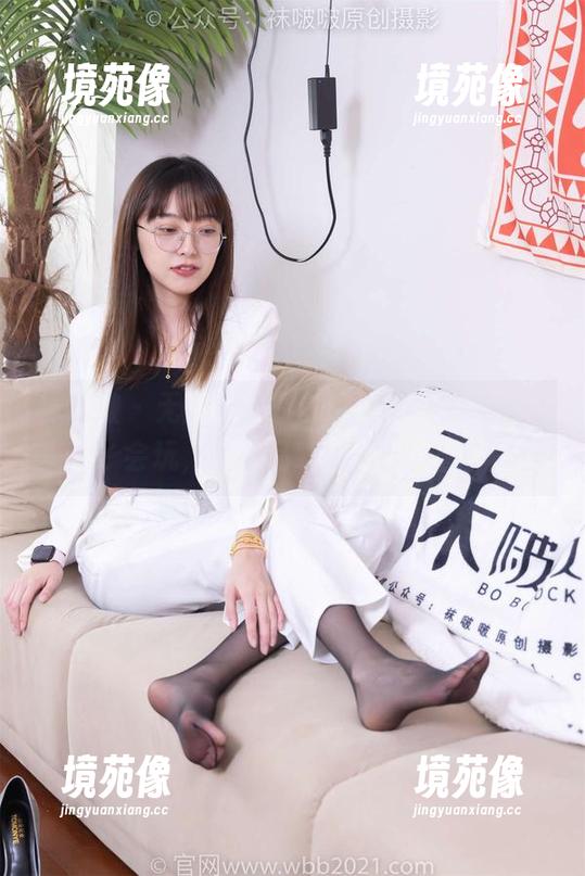 袜啵啵 - 无圣光下的白棉袜，芝士你可真会玩，这作品惹人好奇啊。