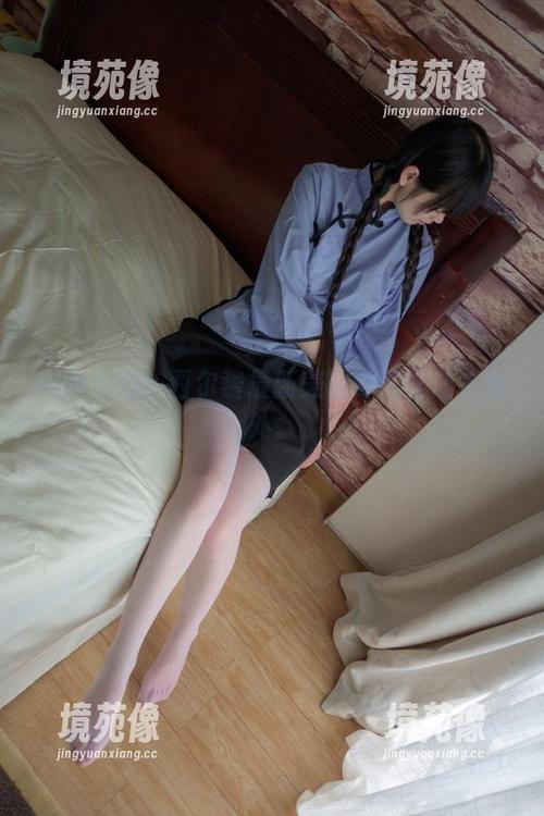 制服魔力！西尔酱最新美图帅气又让人意外。