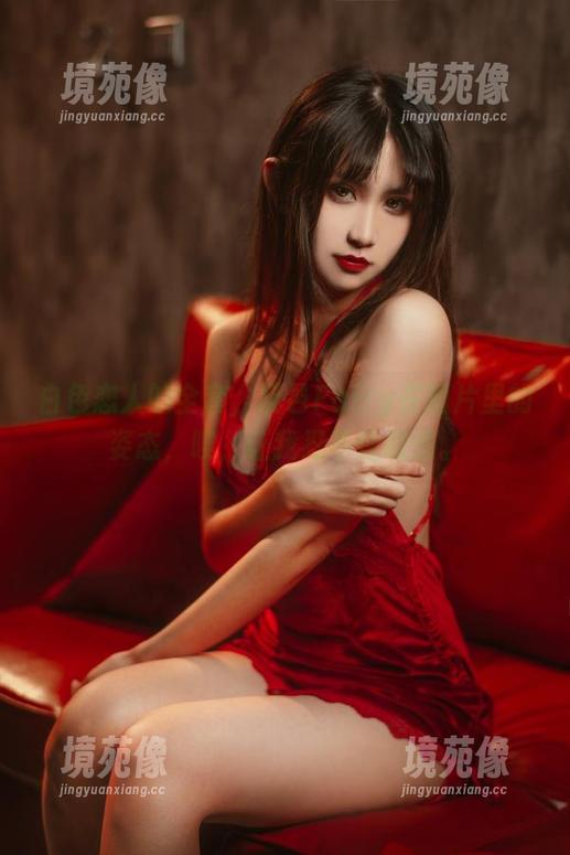 白色恋人的全套，阮邑Fairy在图片里的姿态，唉，让我忍不住联想。